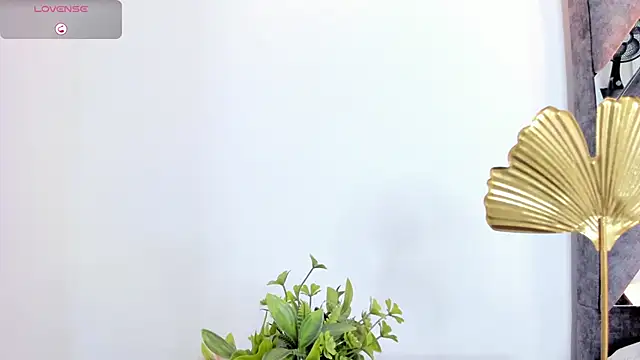 Mia ross16 online show from 02/16/25, 03:59