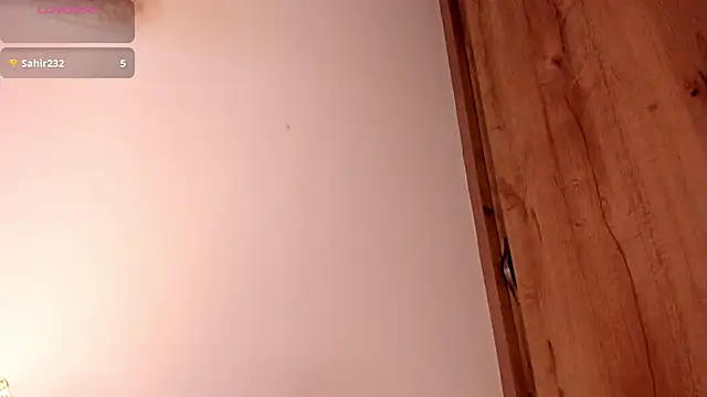 Mia ross16 online show from 02/21/25, 08:16