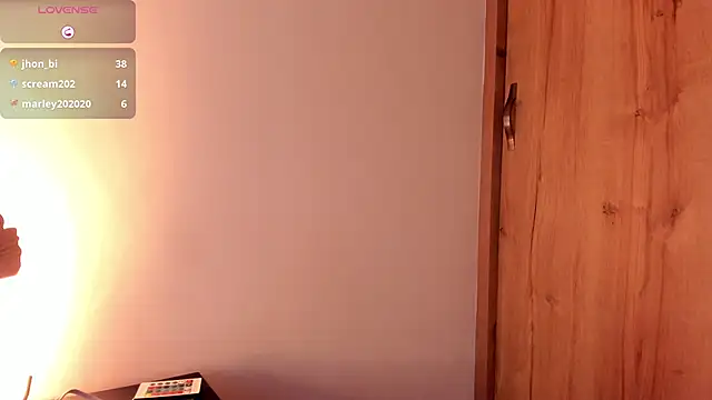 Mia ross16 online show from 02/21/25, 11:21