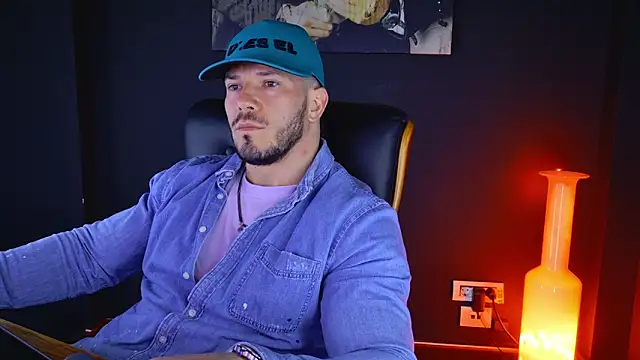 AngeloEric online show from 03/17/25, 06:40