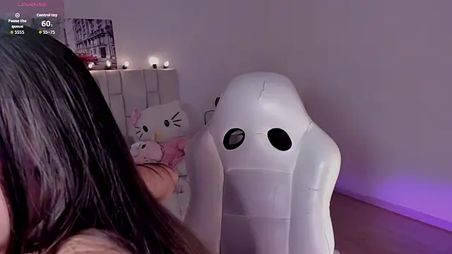 zoe turnner 18 online show from 02/14/26, 11:18