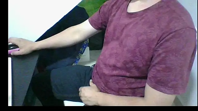 Gasparin32 online show from 03/25/26, 03:01