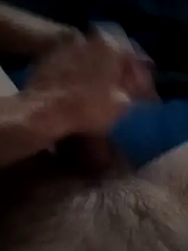 Snapshot of armdy371 chatting on 10/26/25, 04:35 armdy371 online show from 10/26/25, 04:35