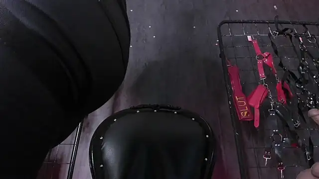 Carolina Arias online show from 11/01/25, 07:27