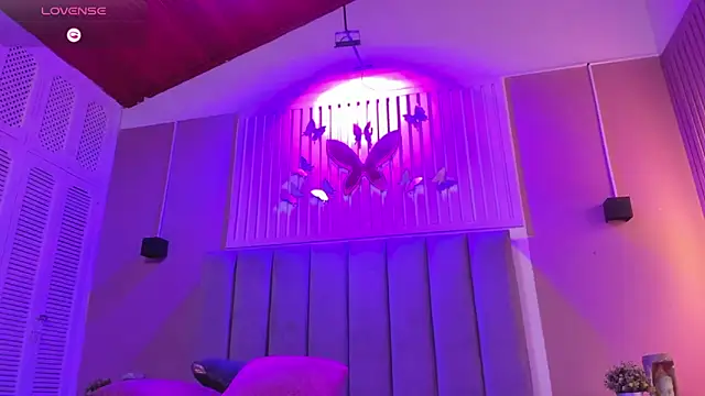 dyvis 22 online show from 10/18/25, 11:33