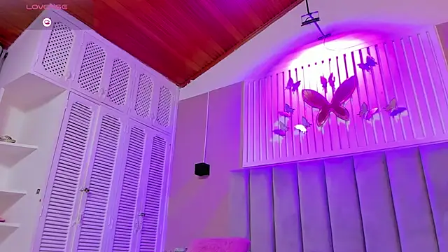 dyvis 22 online show from 10/21/25, 11:33