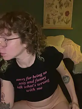 Snapshot of alt_cutie chatting on 02/19/25, 11:36 alt cutie online show from 02/19/25, 11:36