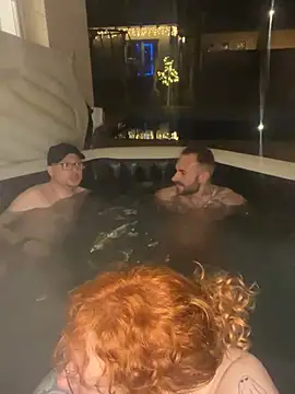 Snapshot of alt_cutie chatting on 02/22/25, 07:03 alt cutie online show from 02/22/25, 07:03