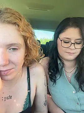 Snapshot of alt_cutie chatting on 09/20/25, 10:49 alt cutie online show from 09/20/25, 10:49