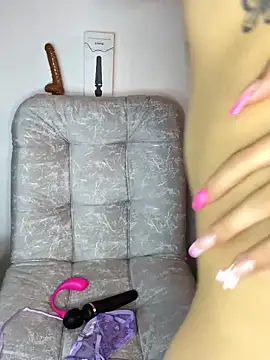  Luuna online show from 11/13/25, 03:55