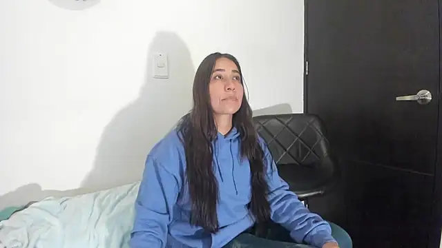 electra hunt online show from 12/21/24, 11:02