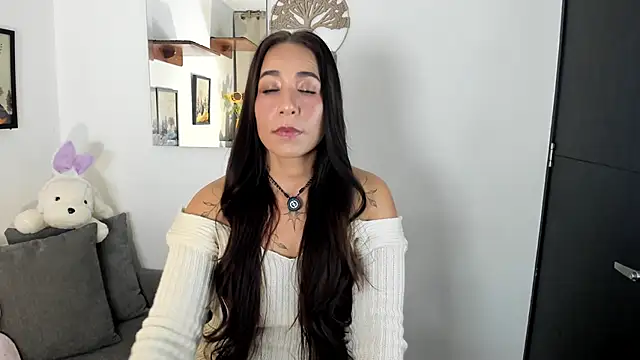 Snapshot of electra_hunt chatting on 04/21/26, 12:56 electra hunt online show from 04/21/26, 12:56