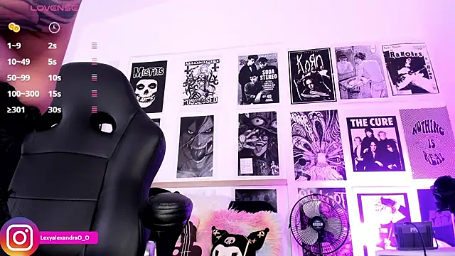 Lexyjoycce online show from 04/17/26, 09:07