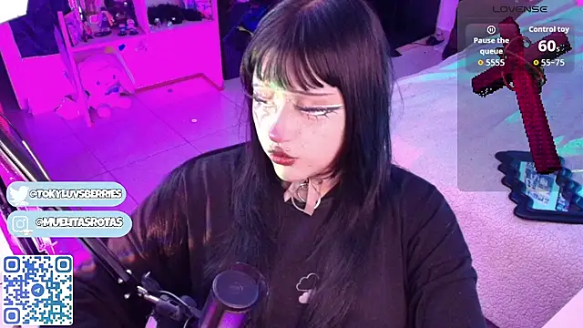toky doll online show from 05/09/26, 11:54