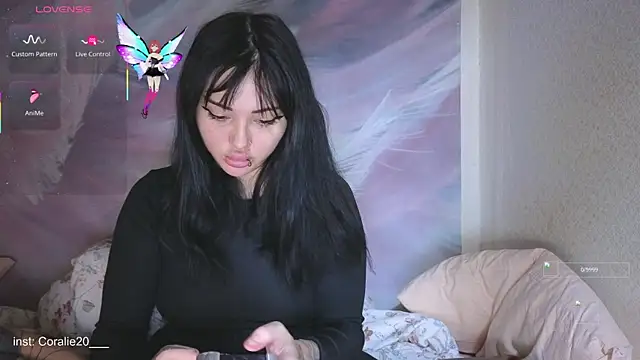 Coralie20  online show from 10/27/25, 11:58