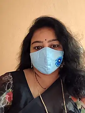 neelu-hoty online show from 02/03/25, 01:51