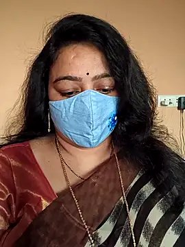 neelu-hoty online show from 02/04/25, 02:07