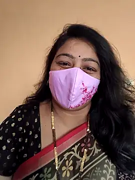 neelu-hoty online show from 02/24/25, 06:38