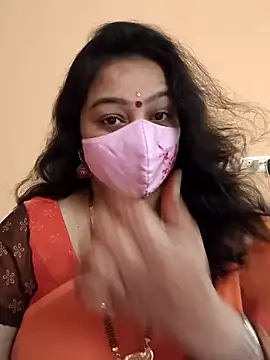 neelu-hoty online show from 03/07/25, 12:23