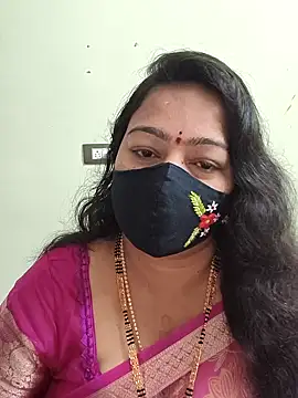 neelu-hoty online show from 10/22/25, 07:52