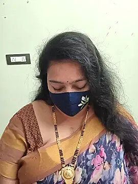 neelu-hoty online show from 02/09/26, 08:40