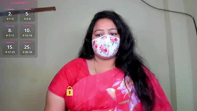 neelu-hoty online show from 06/03/26, 08:39