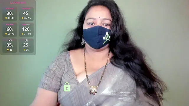 neelu-hoty online show from 06/10/26, 08:35