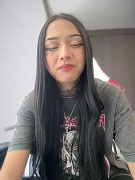 ANDREA FERRY online show from 01/26/25, 10:02