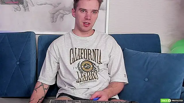 ArthurWhitee online show from 03/19/25, 03:41