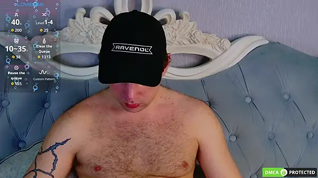 ArthurWhitee online show from 03/24/26, 09:03