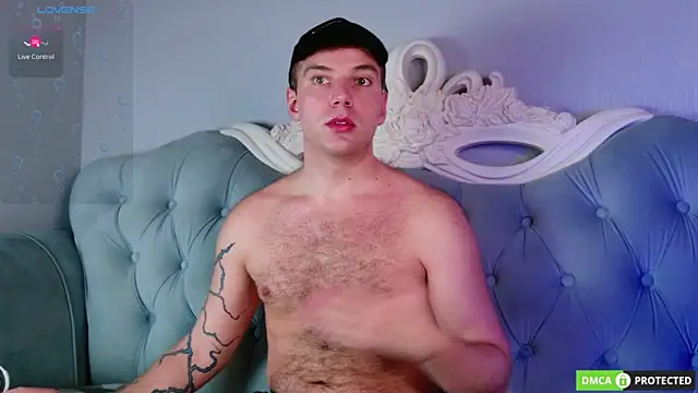 ArthurWhitee online show from 04/13/26, 01:49