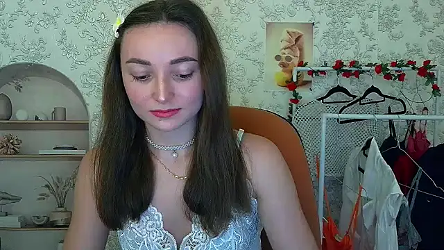  Barbie Kiss  online show from 11/23/25, 03:12