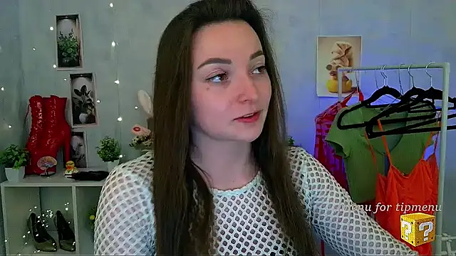  Barbie Kiss  online show from 04/18/26, 07:07