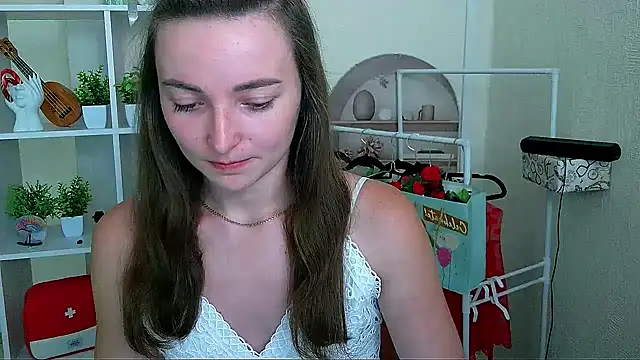  Barbie Kiss  online show from 07/02/26, 10:21