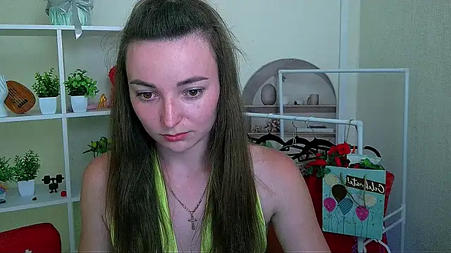  Barbie Kiss  online show from 07/07/26, 04:00