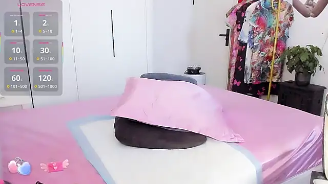 paopao-a online show from 10/09/25, 03:59