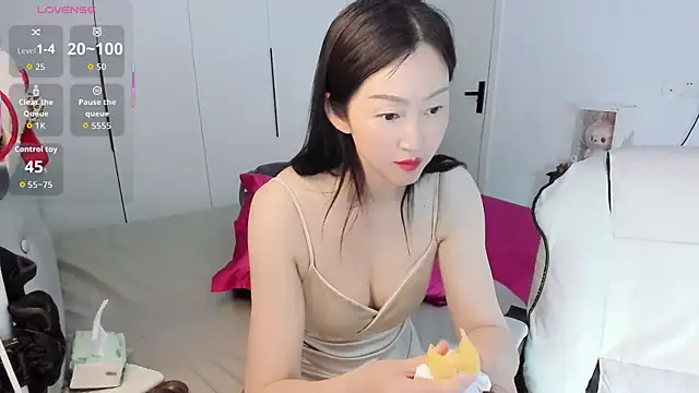 Snapshot of paopao-a chatting on 04/24/26, 03:25 paopao-a online show from 04/24/26, 03:25