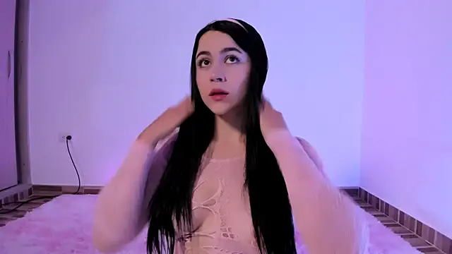 CoralineKam1 online show from 01/08/25, 04:33