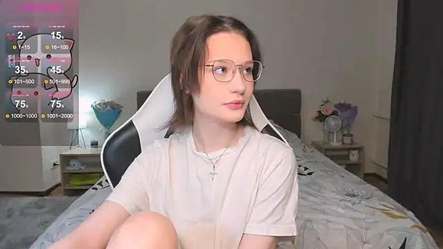 Snapshot of DearLia chatting on 02/23/25, 04:46 DearLia online show from 02/23/25, 04:46