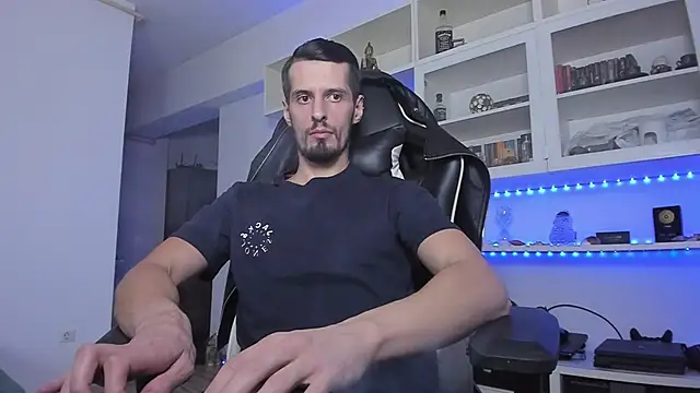 ToddClaytonn online show from 12/08/24, 07:32