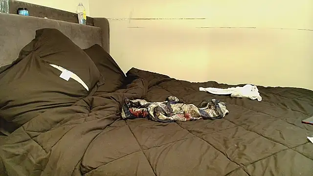 Naomiruty online show from 10/21/25, 02:01