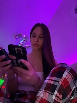 EricaWalls online show from 12/06/24, 10:19