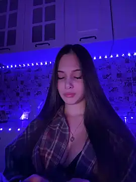 EricaWalls online show from 12/13/24, 05:00