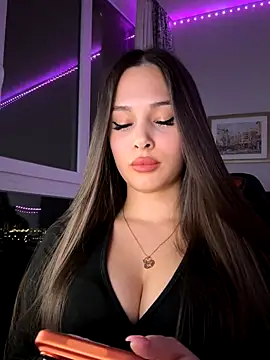 EricaWalls online show from 12/13/25, 07:53