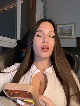 EricaWalls online show from 03/11/26, 07:53