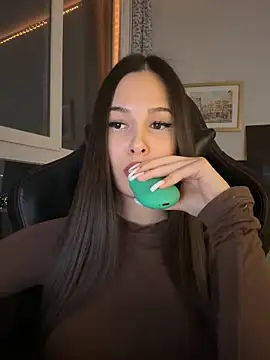 EricaWalls online show from 04/01/26, 08:17