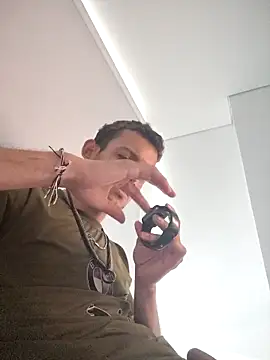 Duvan Martinez23 online show from 11/13/25, 07:46