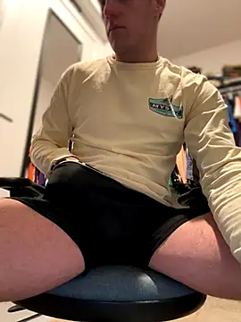 PeytonJohnn online show from 11/24/25, 05:56