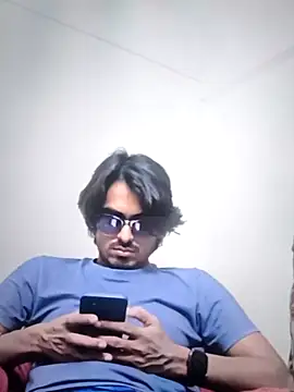 Snapshot of Abinash7732 chatting on 12/19/25, 05:42 Abinash7732 online show from 12/19/25, 05:42