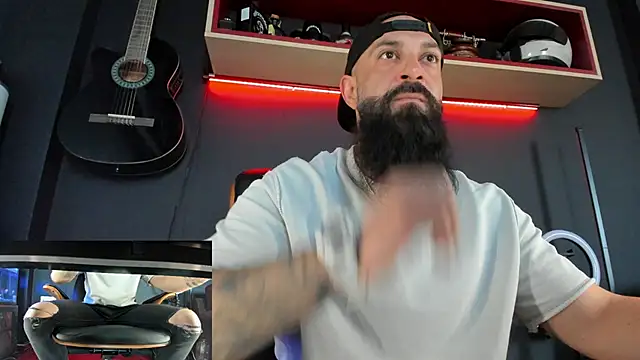 axxelrich  online show from 02/20/25, 06:06